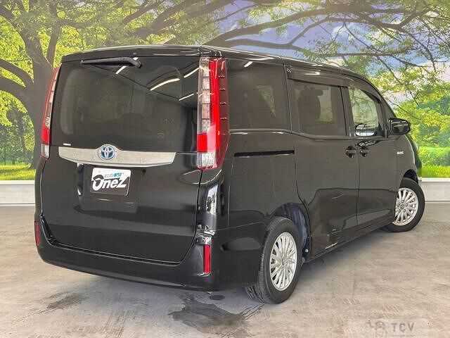 2015 Toyota Noah