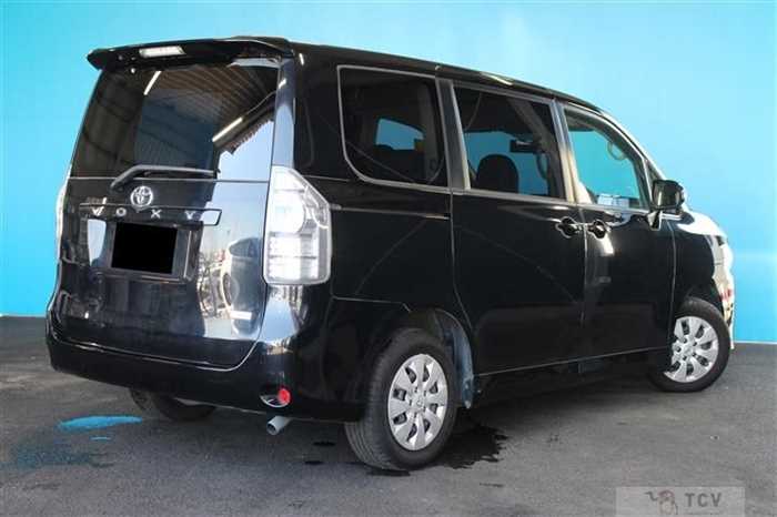 2013 Toyota Voxy