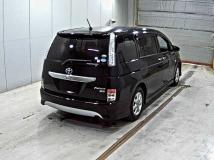 2014 Toyota Isis