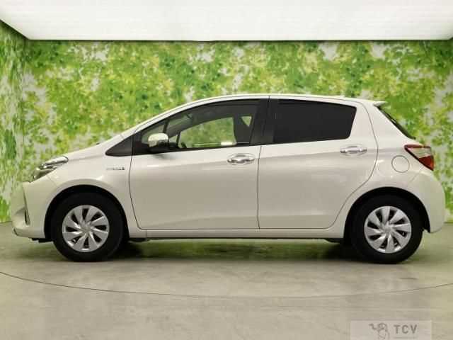 2017 Toyota Vitz