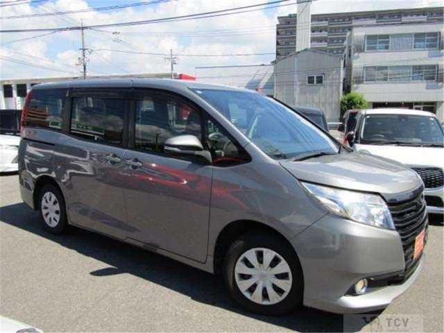 2016 Toyota Noah