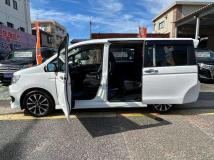 2014 Honda Step WGN
