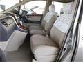 2003 Toyota Alphard