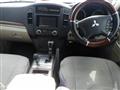 2009 Mitsubishi Pajero