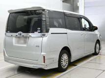 2015 Toyota Voxy