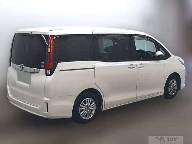 2014 Toyota Noah