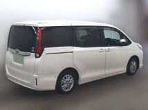 2014 Toyota Noah