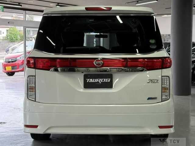 2013 Nissan Elgrand