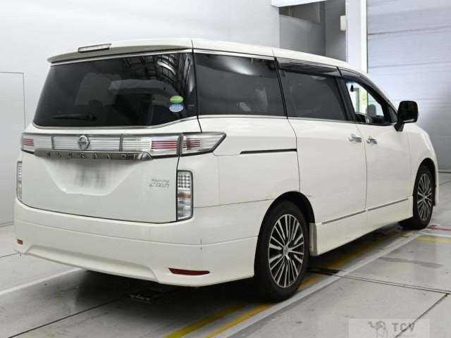 2016 Nissan Elgrand