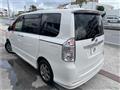 2010 Toyota Voxy