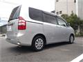 2010 Toyota Noah