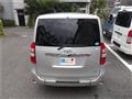 2010 Toyota Noah