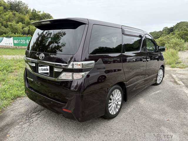 2012 Toyota Vellfire