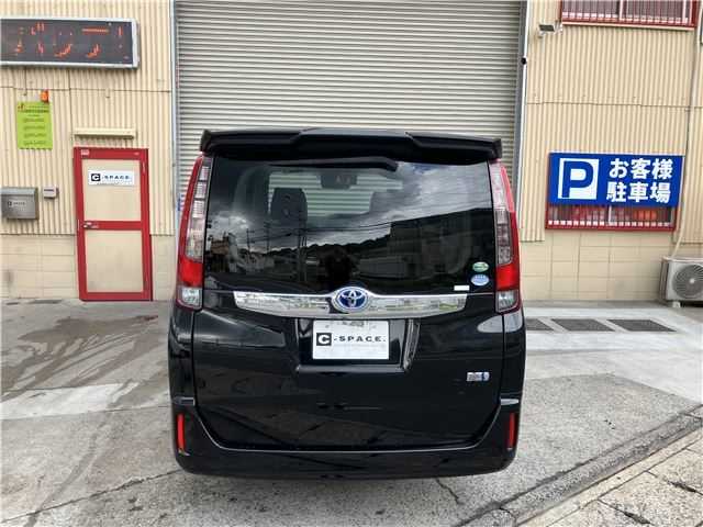 2014 Toyota Noah