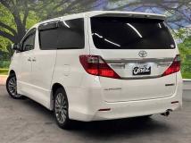 2014 Toyota Alphard
