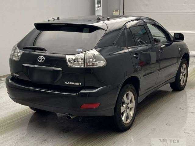 2003 Toyota Harrier