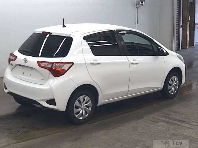 2017 Toyota Vitz