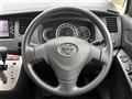 2011 Toyota Isis