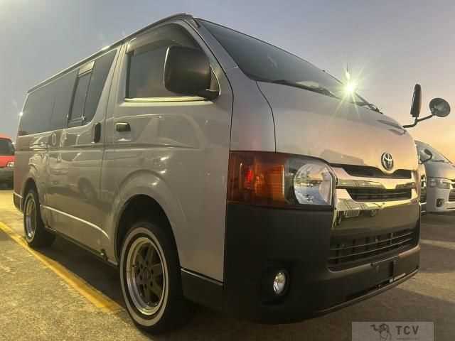 2010 Toyota Hiace Van