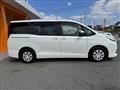 2014 Toyota Noah