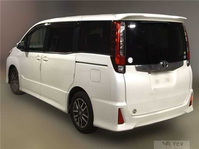 2014 Toyota Noah