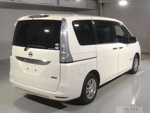 2015 Nissan Serena