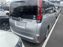 2015 Toyota Noah