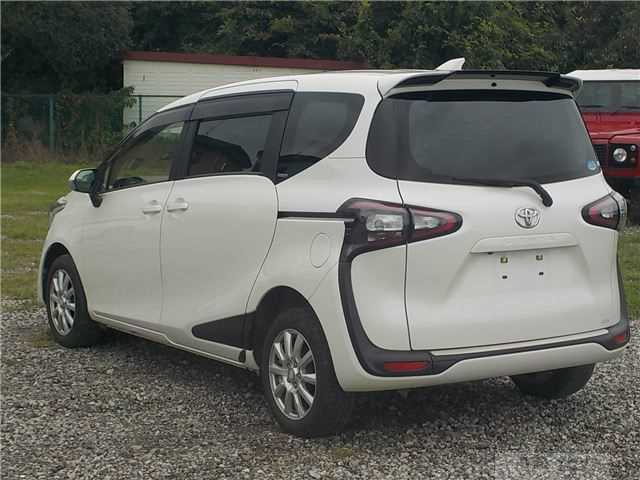 2015 Toyota Sienta