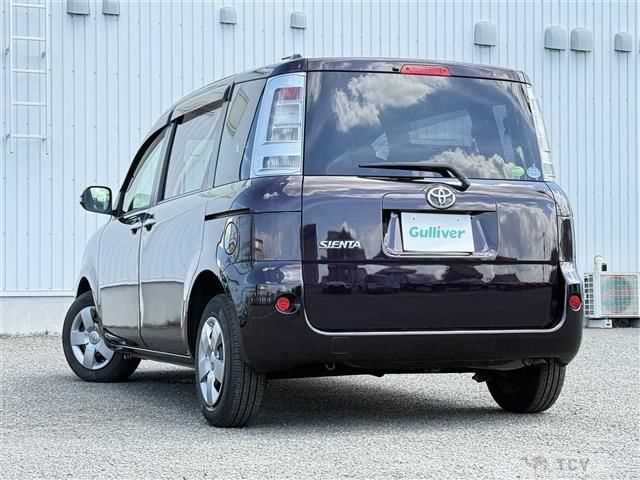 2013 Toyota Sienta