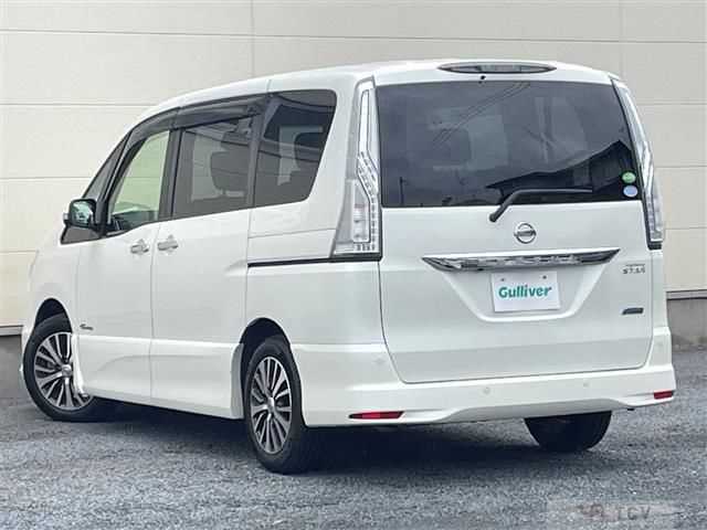 2015 Nissan Serena
