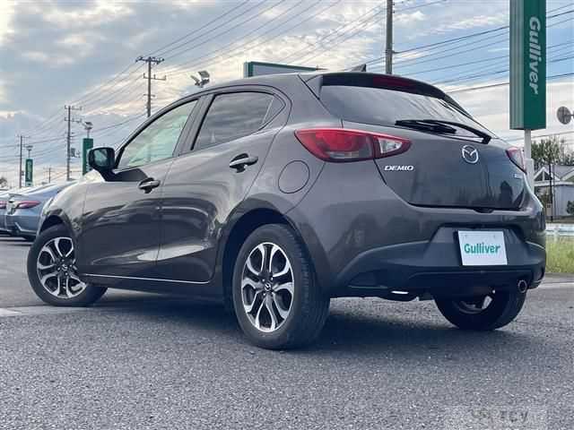 2016 Mazda Demio
