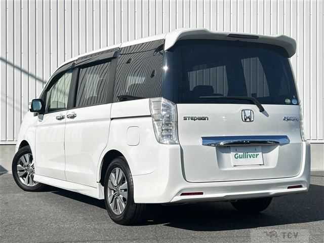 2013 Honda Step WGN
