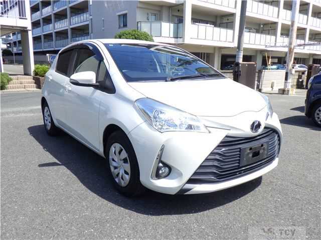 2017 Toyota Vitz