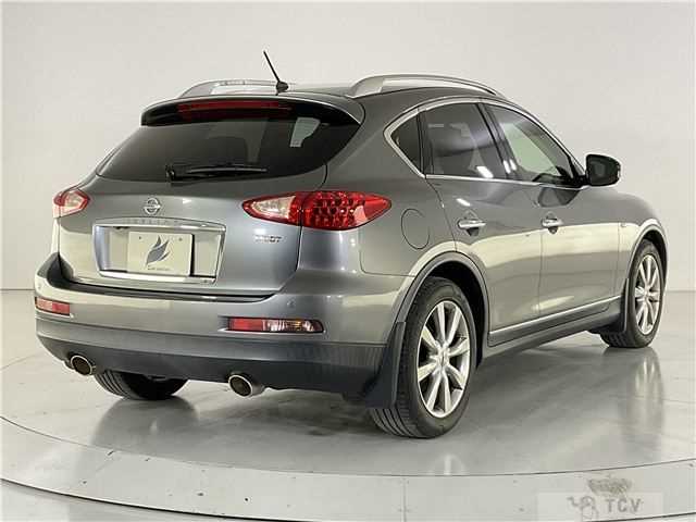 2013 Nissan SKYLINE CROSSOVER