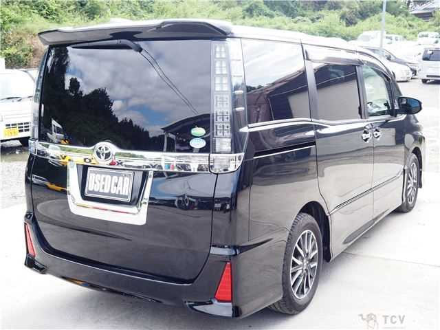 2014 Toyota Voxy