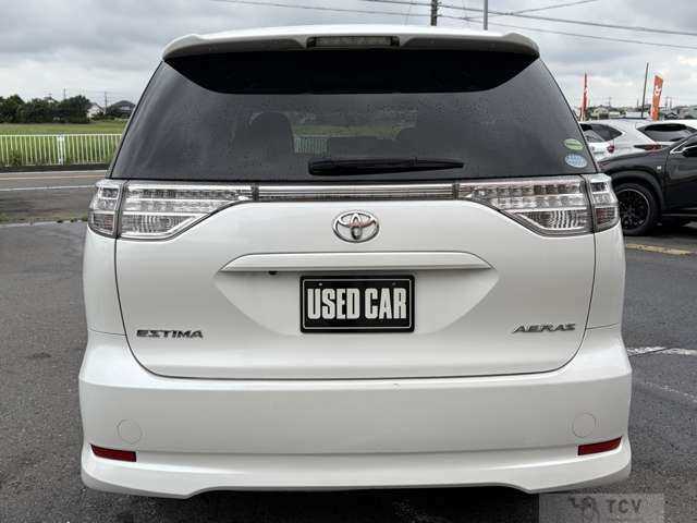2013 Toyota Estima