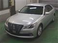 2013 Toyota Crown