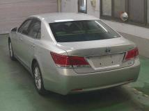 2013 Toyota Crown