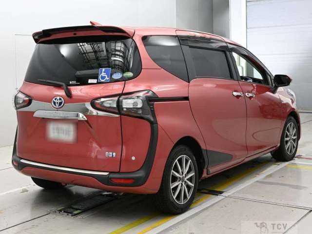 2015 Toyota Sienta