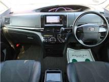 2014 Toyota Estima