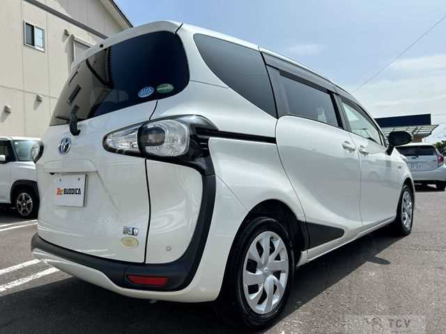 2016 Toyota Sienta