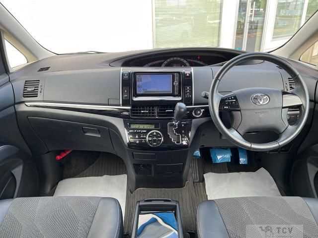 2013 Toyota Estima