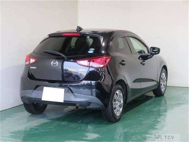 2017 Mazda Demio