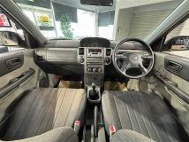 2004 Nissan X-Trail