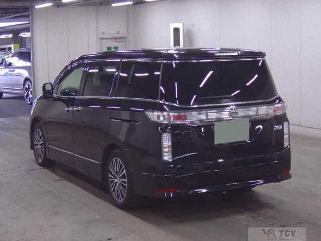 2017 Nissan Elgrand