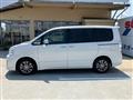 2012 Toyota Voxy