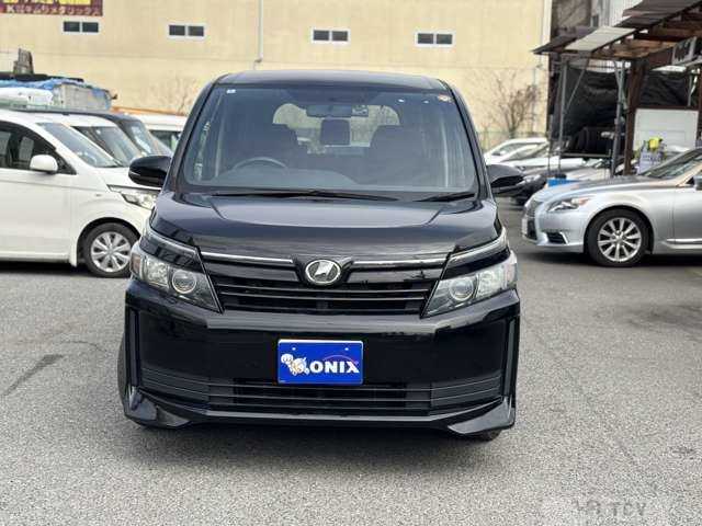 2016 Toyota Voxy