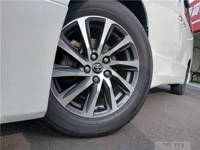 2012 Toyota Alphard Hybrid