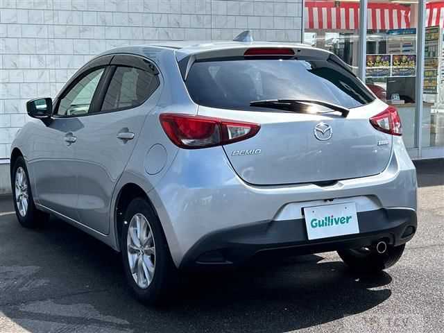 2016 Mazda Demio