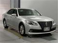 2013 Toyota Crown Hybrid